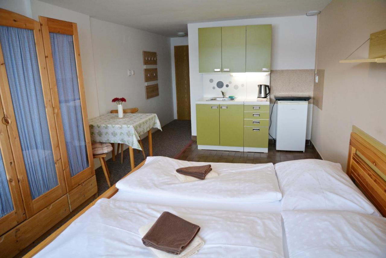 Pension Calla Dolni Vltavice Екстер'єр фото